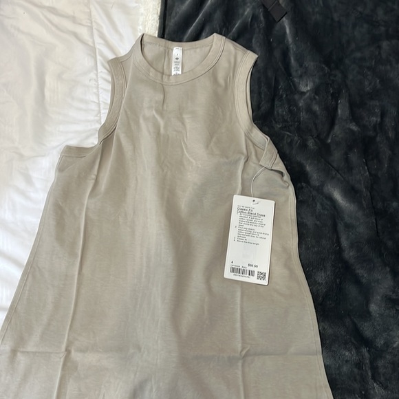 Lululemon Classic-Fit Cotton-Blend Dress - Picture 4 of 4